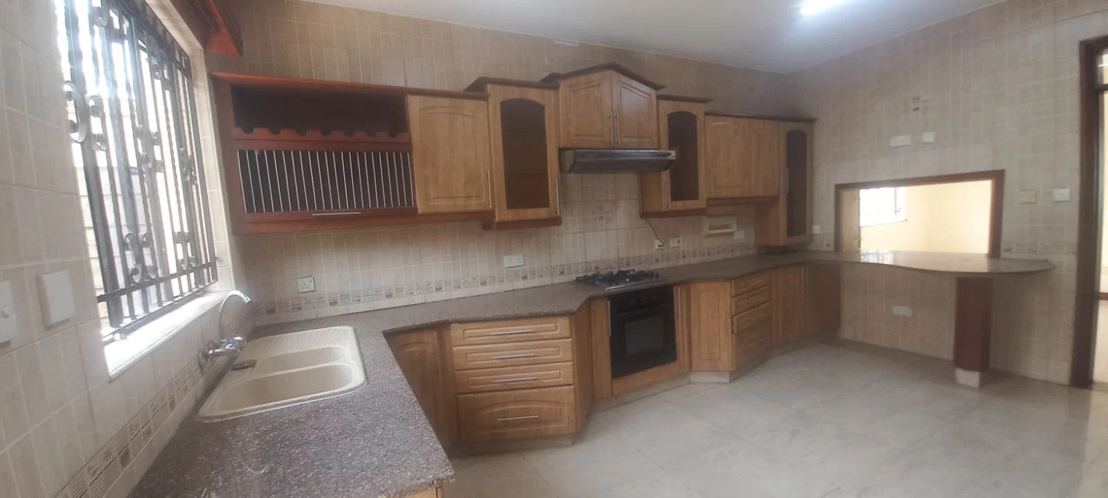 Spacious 3-BEDROOM Duplex + DSQ For Rent – Spring Valley, Westlands
