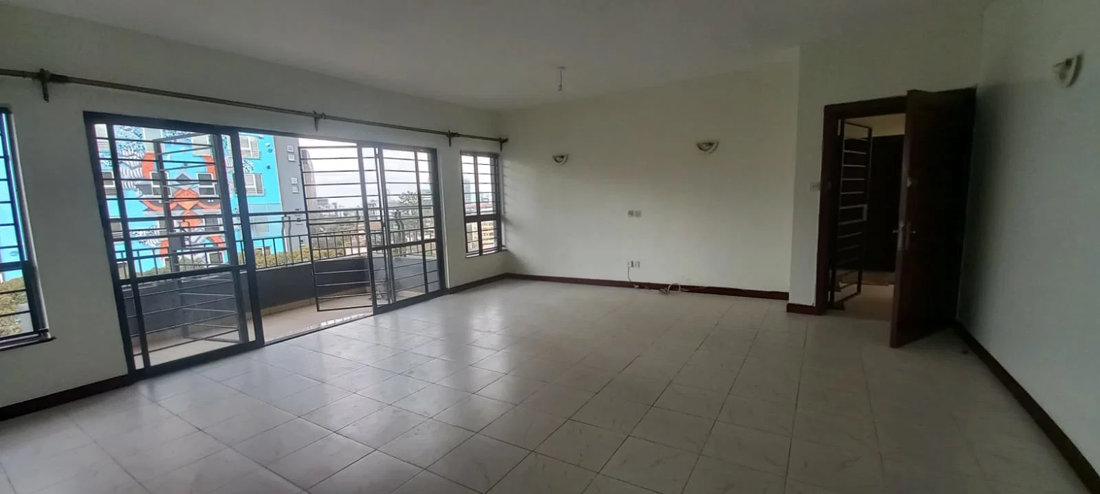 Spacious 3-BEDROOM Apartment For Rent – Westlands