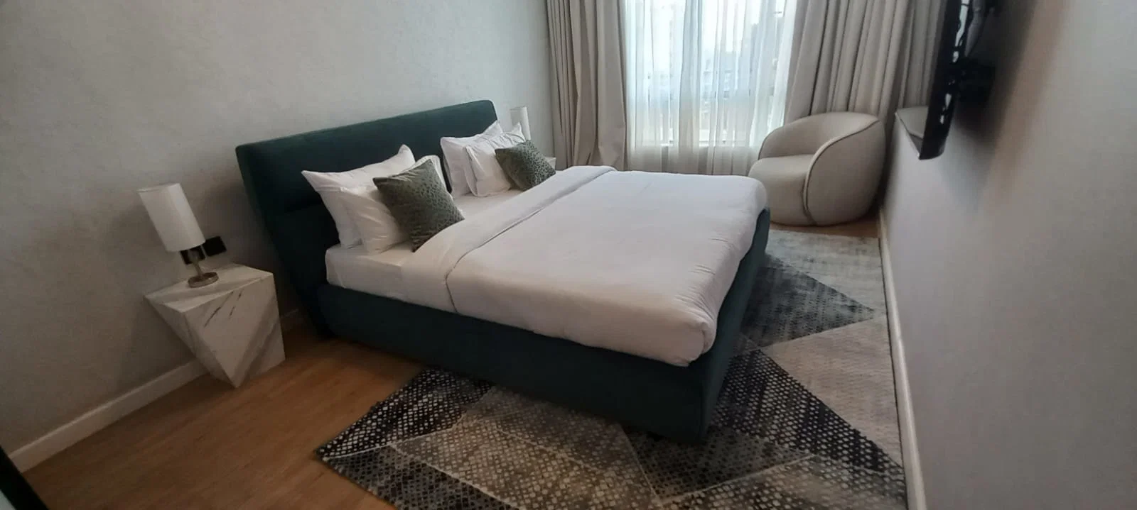 Furnished 3-BEDROOM + SQ Apartment For Rent – Westlands