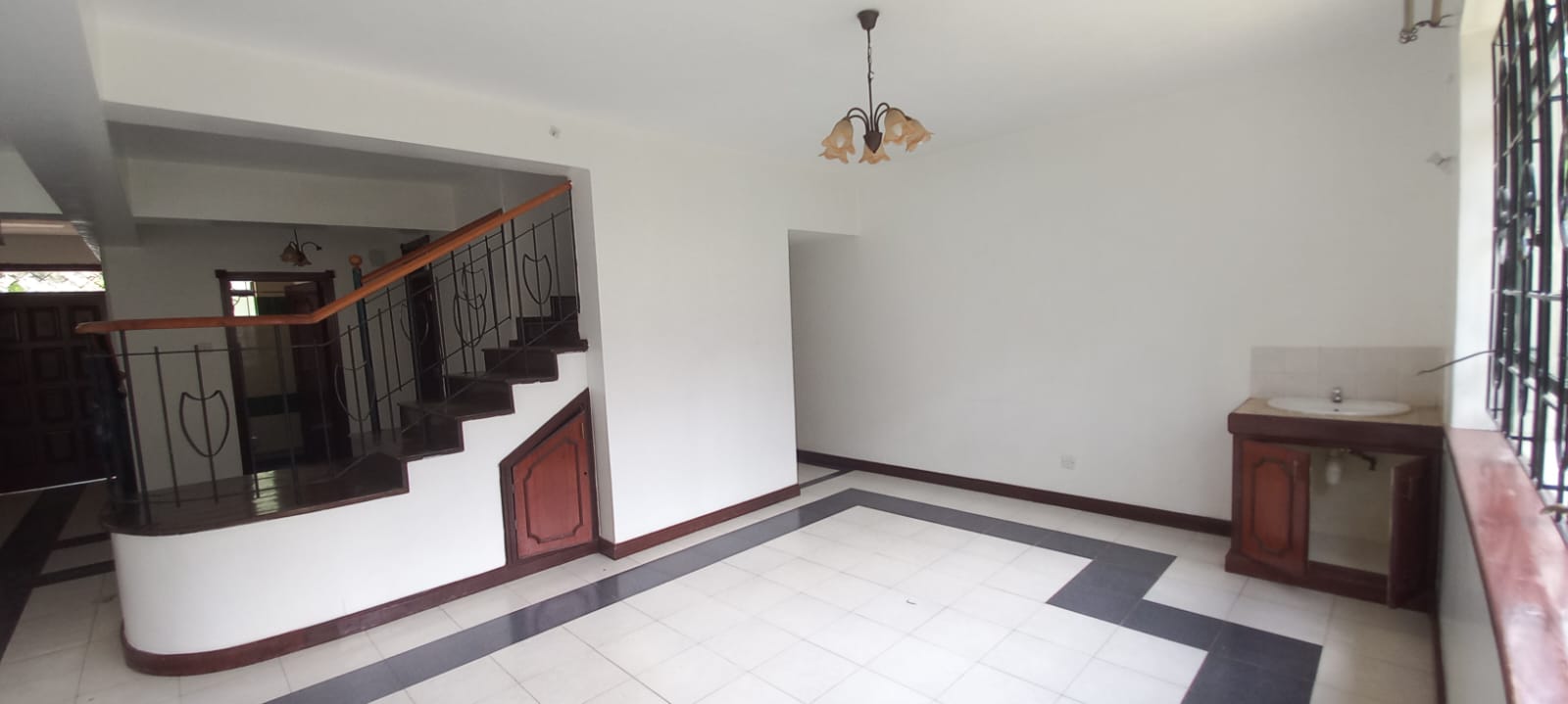 Spacious 4-BEDROOM Duplex For Rent – Westlands