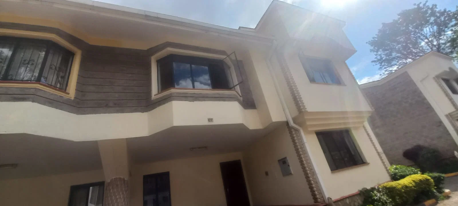 Spacious 3-BEDROOM Duplex + DSQ For Rent – Spring Valley, Westlands