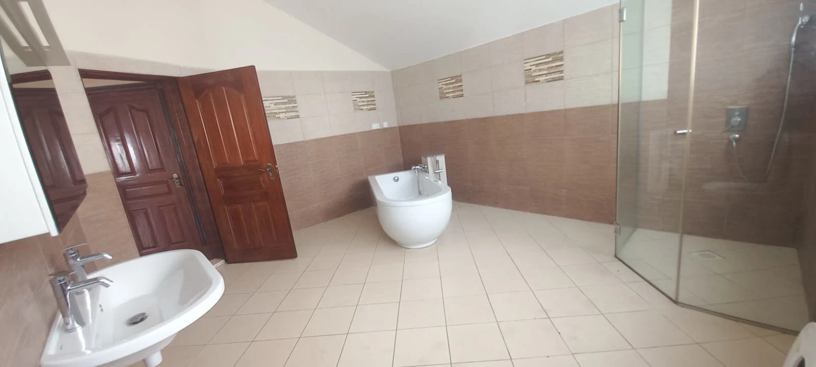 Spacious 5-BEDROOM Duplex + DSQ For Rent – Spring Valley, Westlands