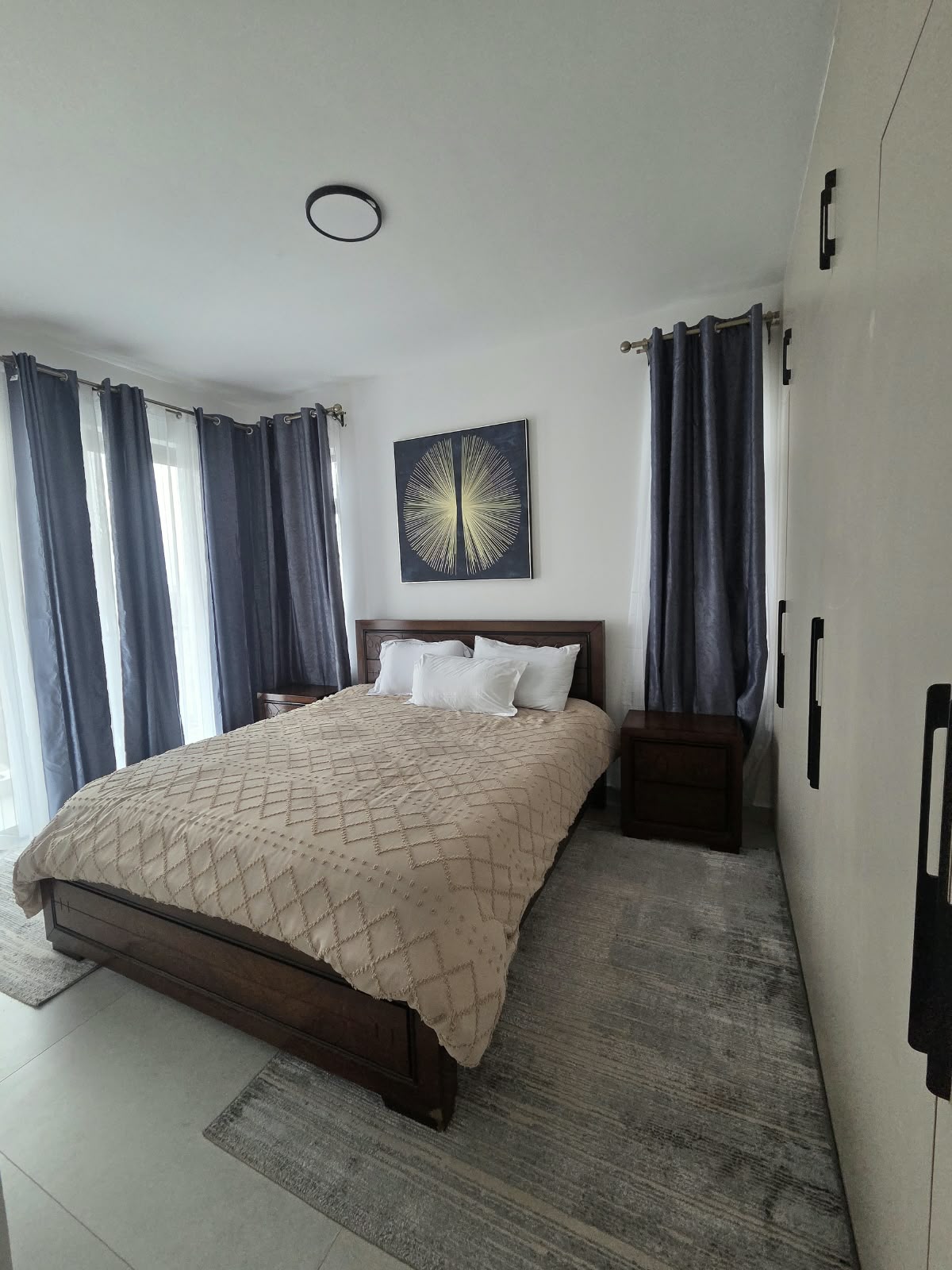 Fully Furnished & Serviced 2-Bedroom Apartment for Rent – Westlands