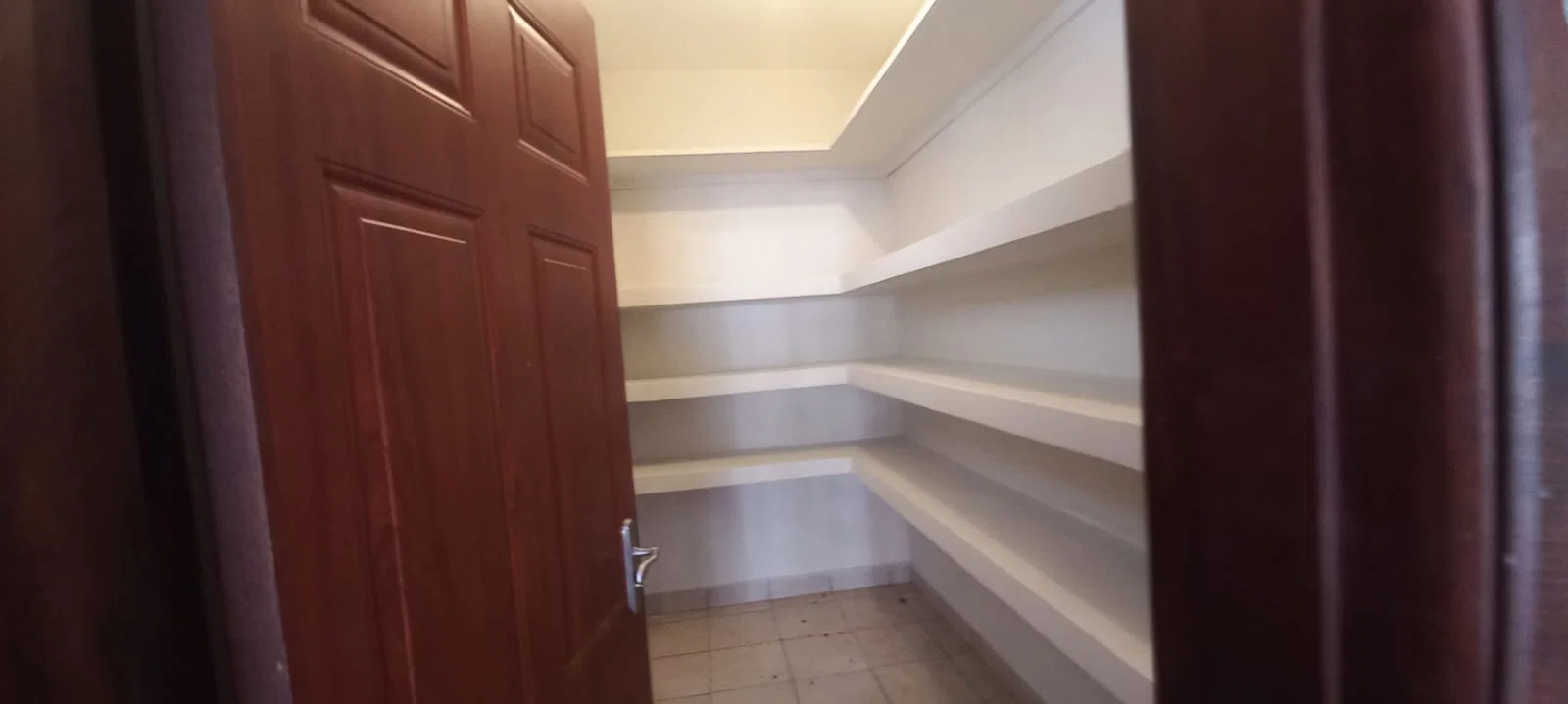Spacious 4-BEDROOM All-En-Suite + DSQ For Rent – Westlands