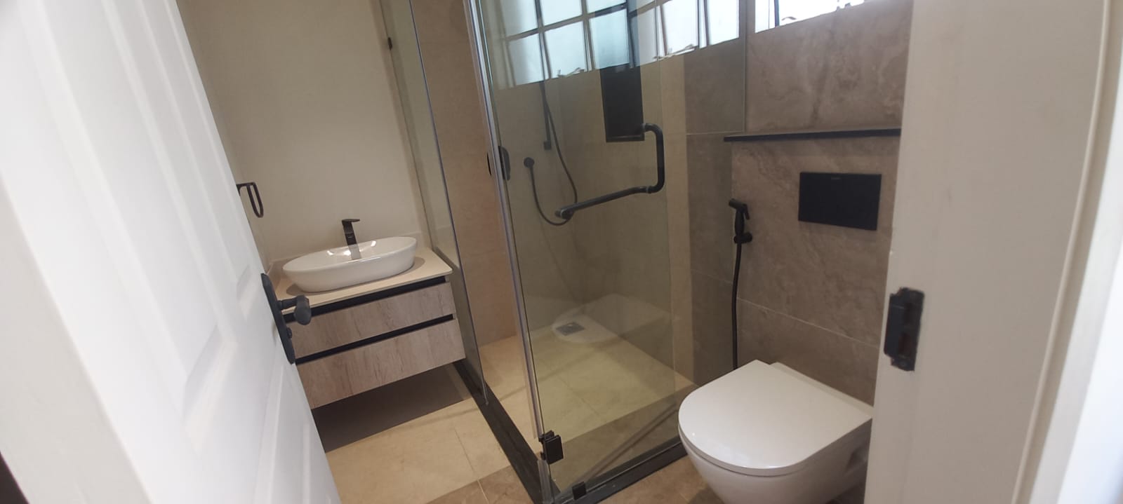 Spacious 4-BEDROOM Duplex + DSQ For Rent – Westlands