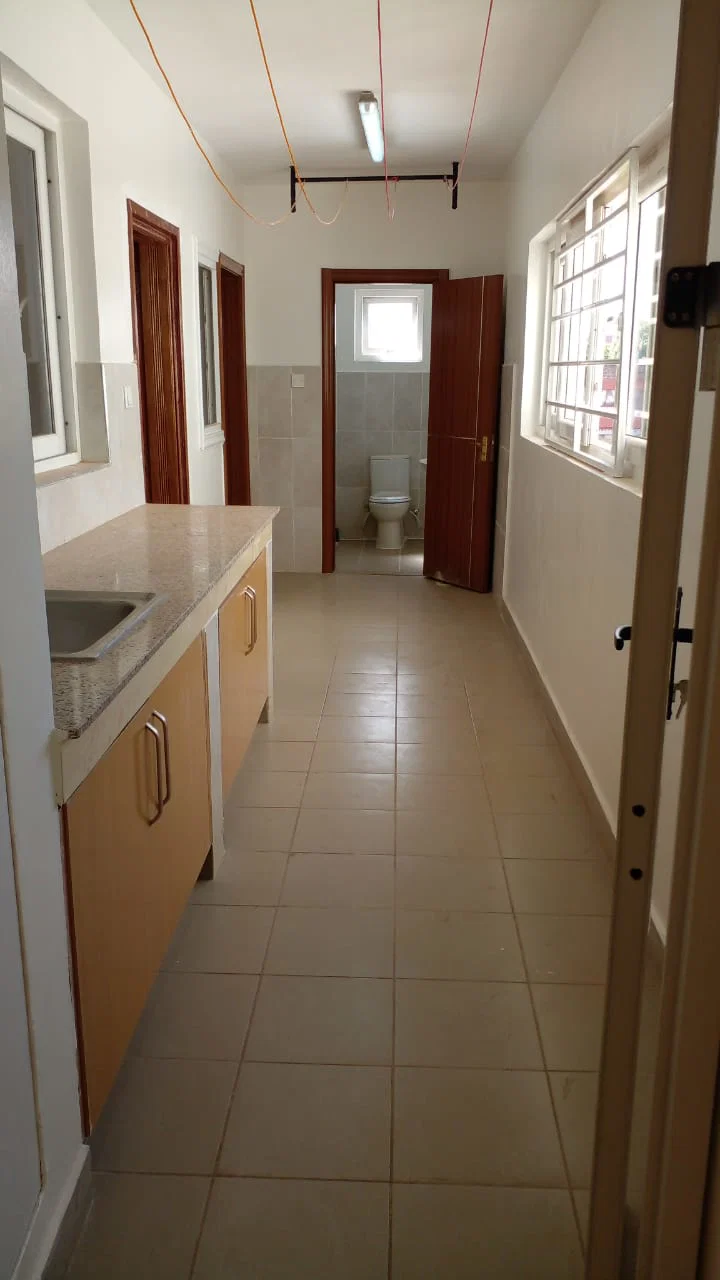 Spacious 3-BEDROOM Apartment For Rent – Westlands