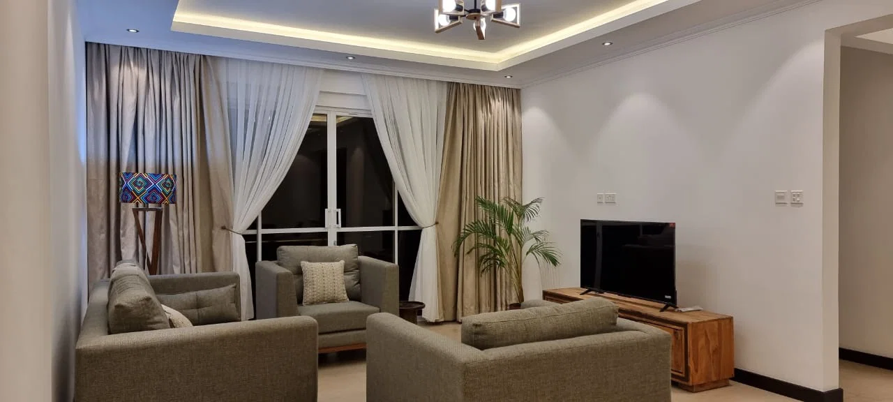 Spacious Furnished 2-BEDROOM Apartment + DSQ For Rent – Westlands