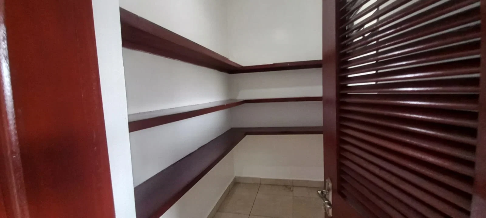 Spacious 3-BEDROOM Apartment For Rent – Westlands