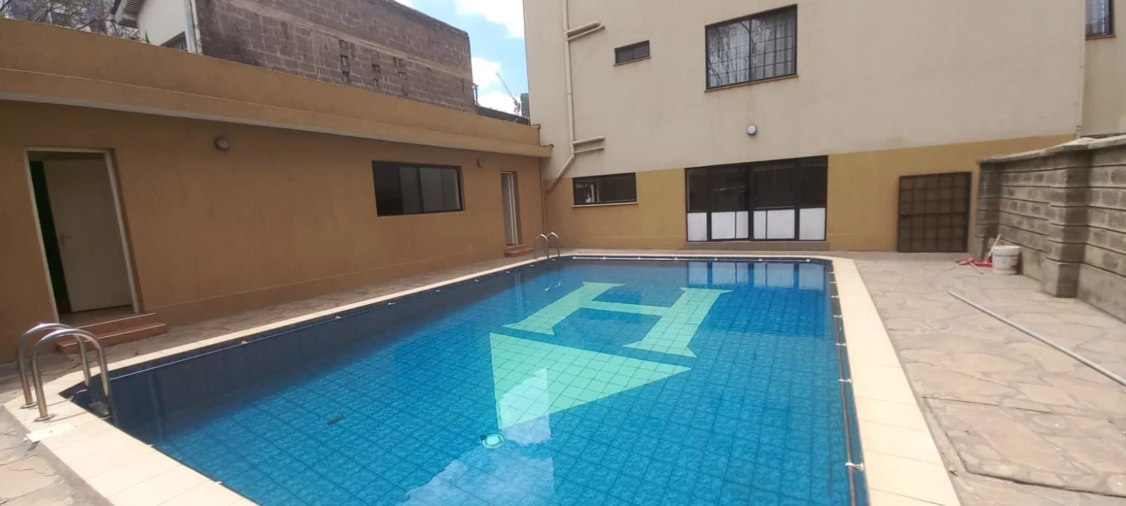 Spacious 4-BEDROOM All-En-Suite + DSQ For Rent – Westlands