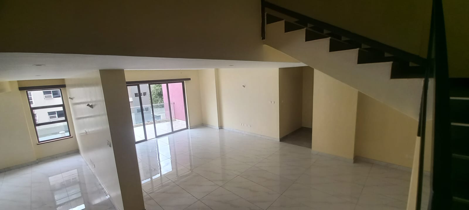 SPACIOUS 4-BEDROOM ALL-EN-SUITE DUPLEX + SQ -Westlands
