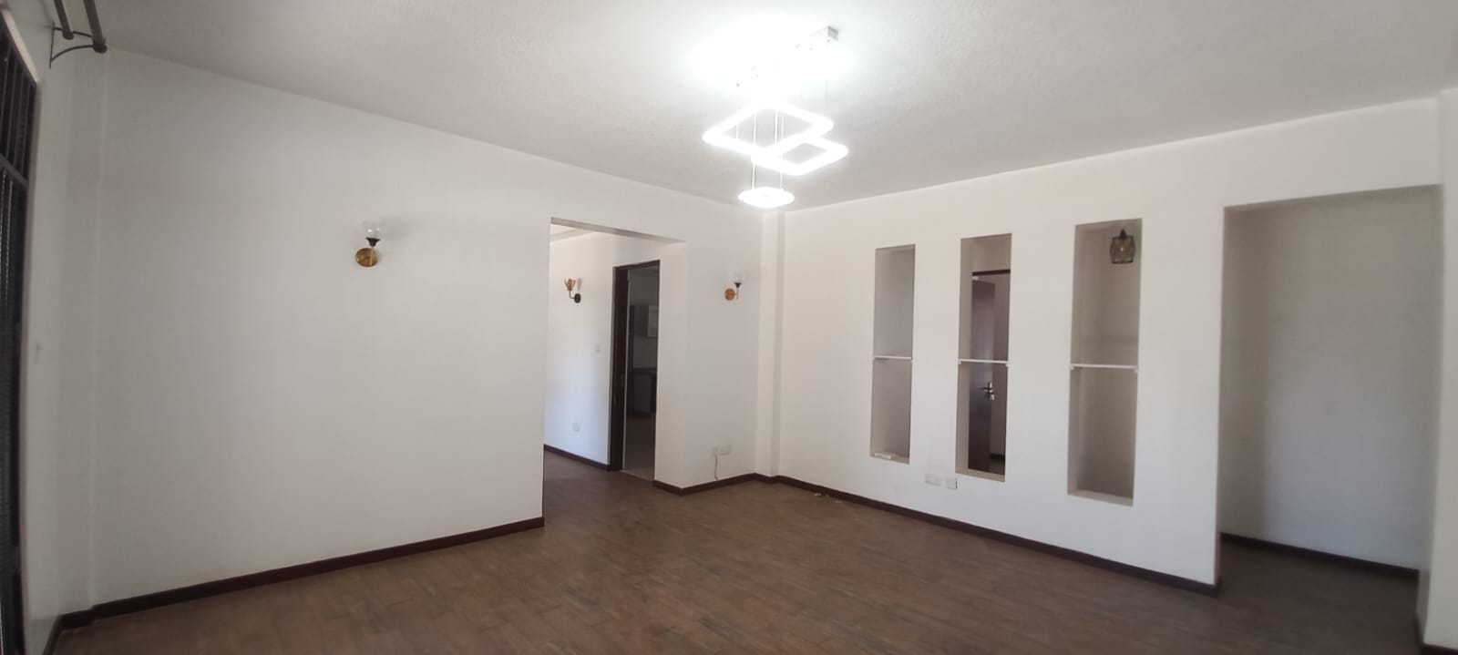 Spacious 3-BEDROOM All-En-Suite Apartment -Parklands