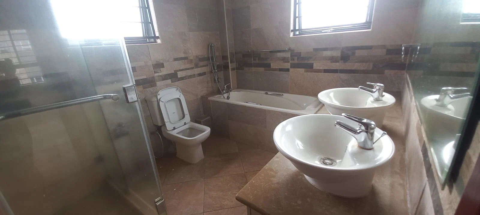 Spacious 3-BEDROOM Apartment For Rent – Westlands