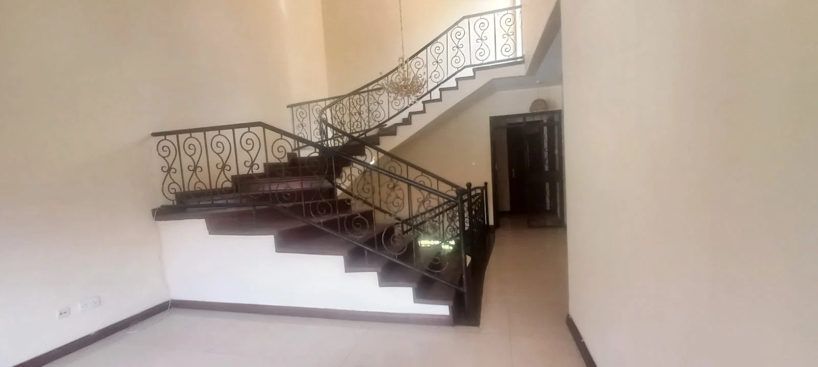 Spacious 3-BEDROOM Duplex + DSQ For Rent – Spring Valley, Westlands