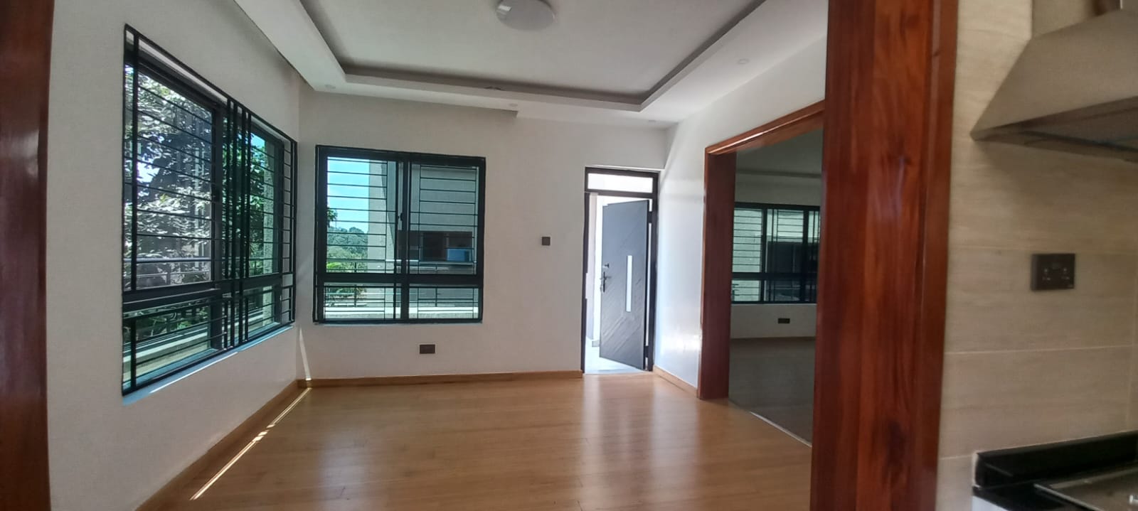Spacious 5-Bedroom Villa + Study & 2 DSQs For Rent – Lavington