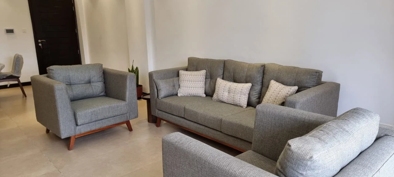 Spacious Furnished 2-BEDROOM Apartment + DSQ For Rent – Westlands