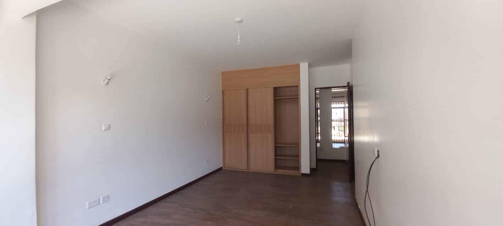 Spacious 3-BEDROOM All-En-Suite Apartment -Parklands