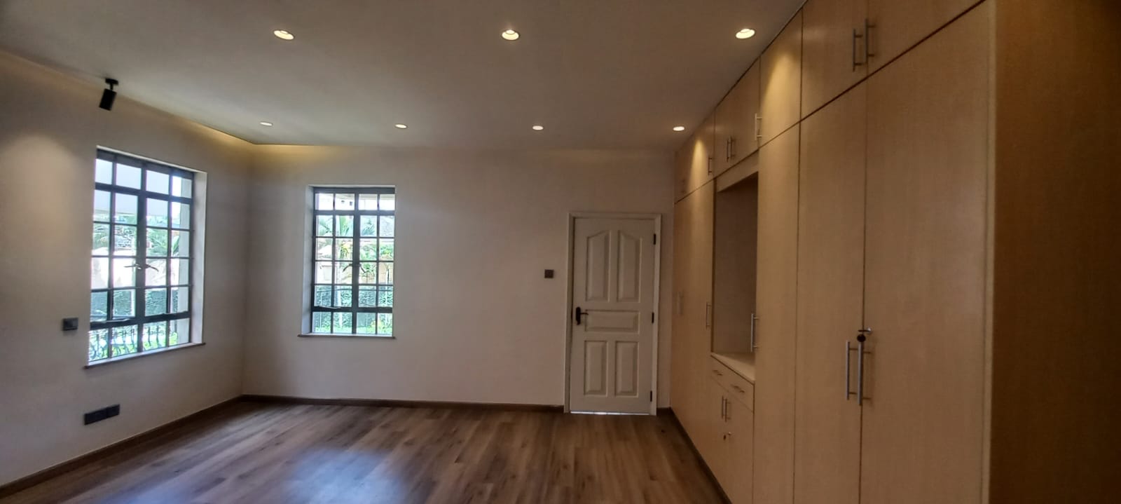Spacious 4-BEDROOM Duplex + DSQ For Rent – Westlands
