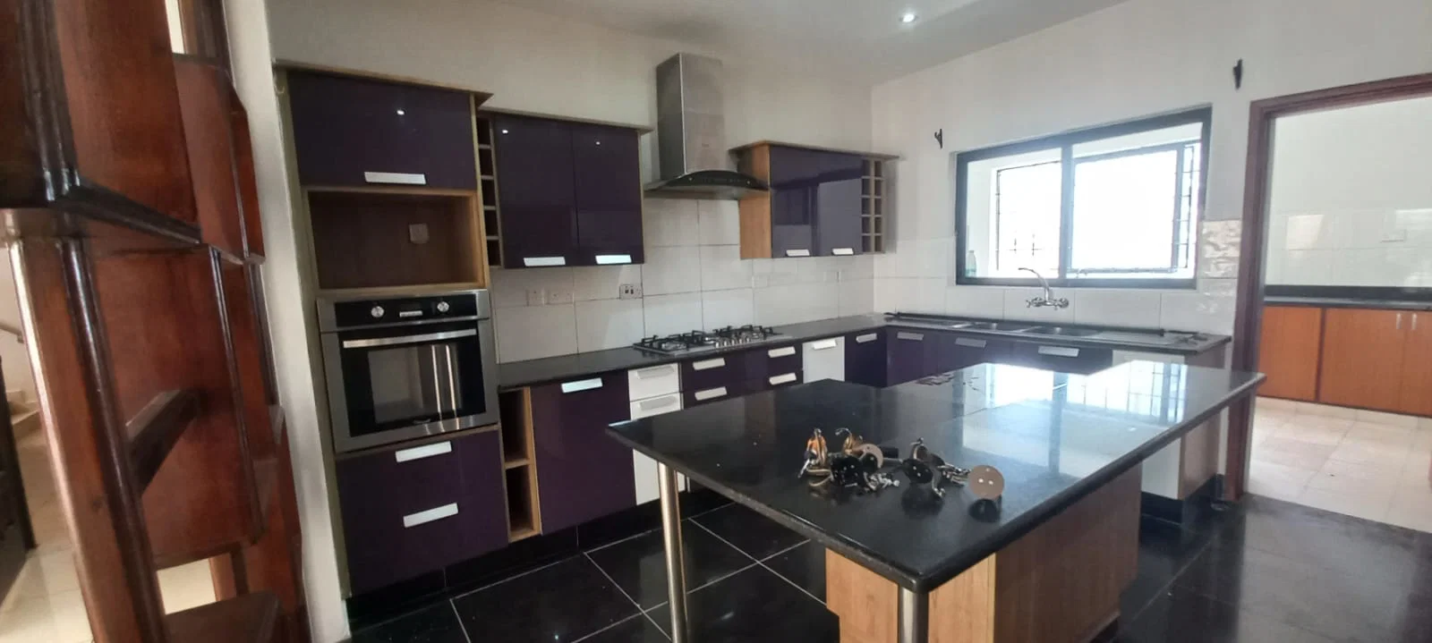 Spacious 4-BEDROOM All-En-Suite + DSQ For Rent – Westlands