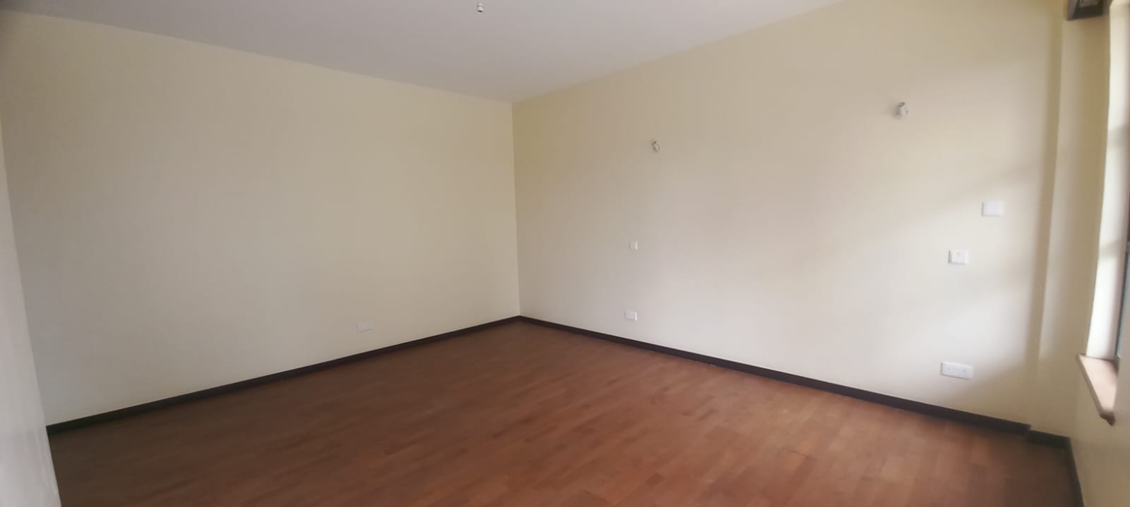 SPACIOUS 4-BEDROOM ALL-EN-SUITE DUPLEX + SQ -Westlands