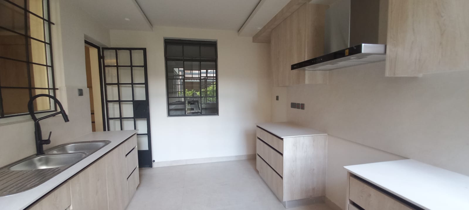 Spacious 4-BEDROOM Duplex + DSQ For Rent – Westlands