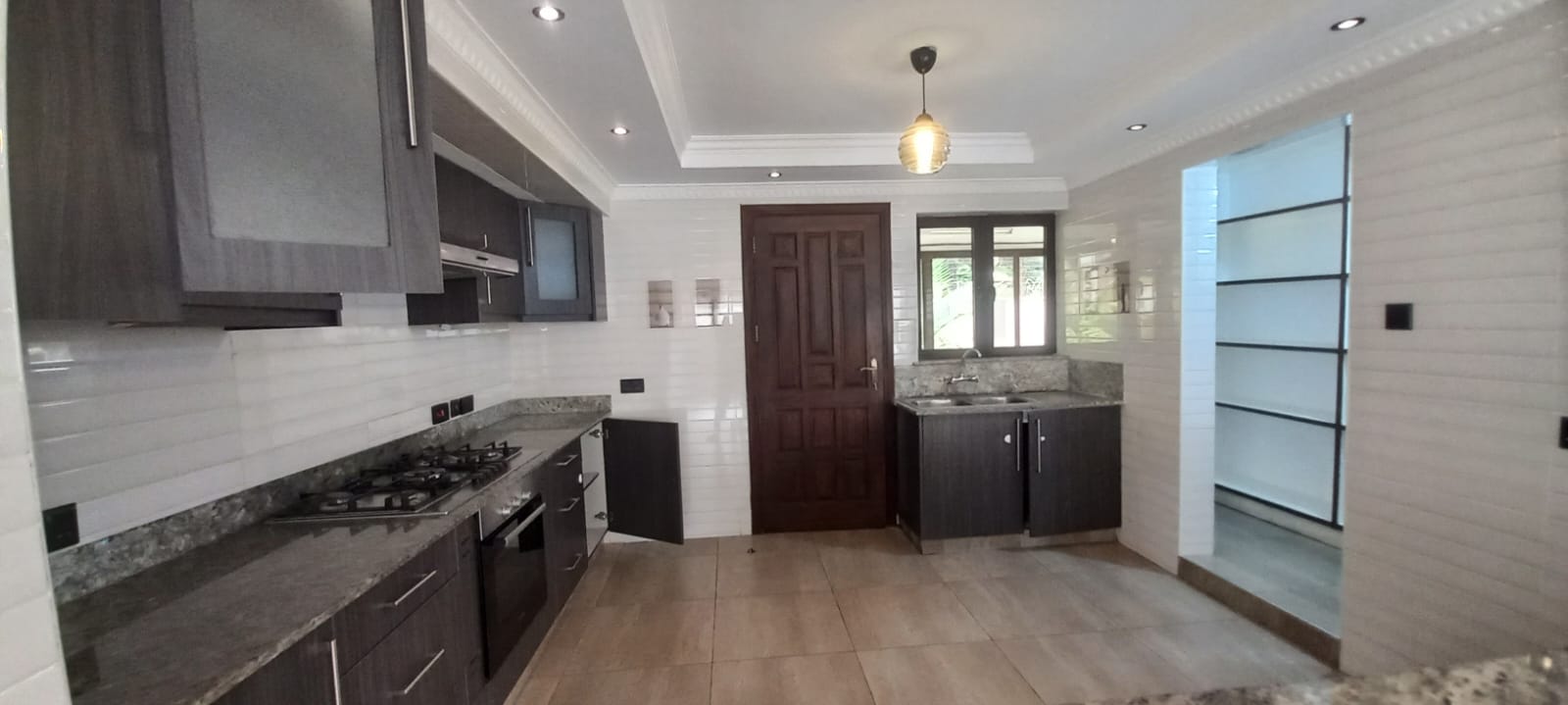 Spacious 4-Bedroom Triplex with Study & DSQ for Rent – Lavington