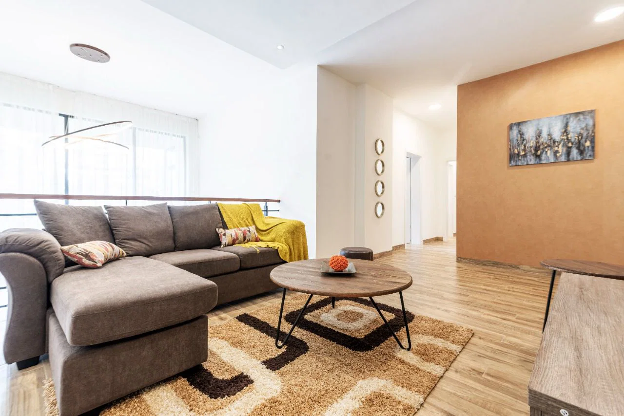 3 Bedroom Luxury Duplex + DSQ for Sale in Riverside – 3,000 Sq Ft