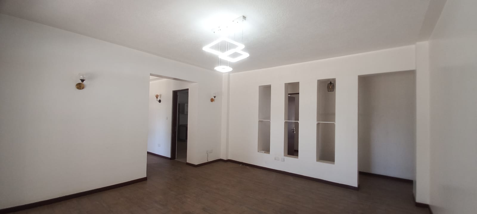 Spacious 3-BEDROOM All-En-Suite Apartment -Parklands