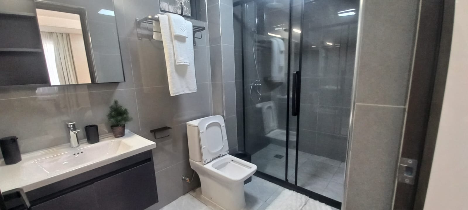 Spacious 2-Bedroom Apartment + DSQ/Study For Sale – Westlands