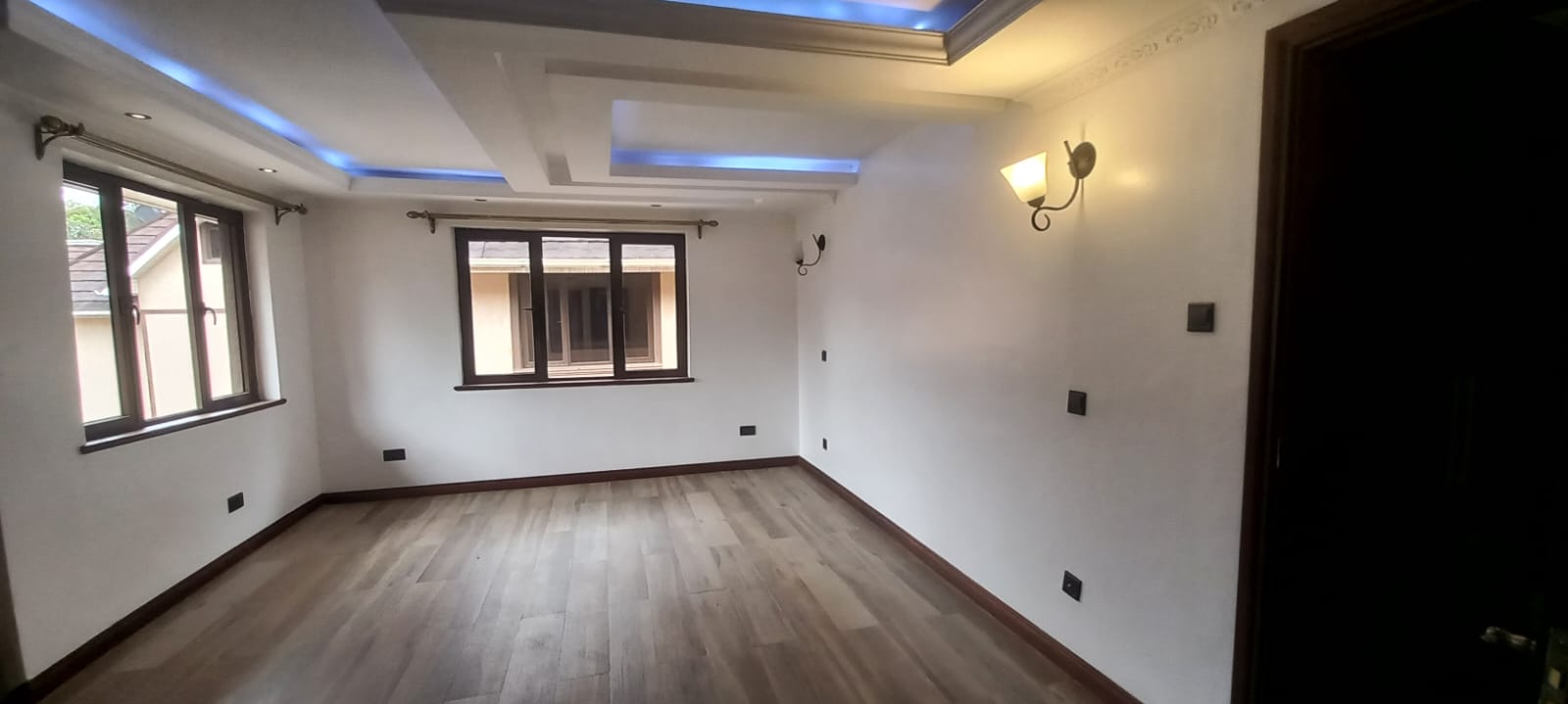 Spacious 4-Bedroom Triplex with Study & DSQ for Rent – Lavington
