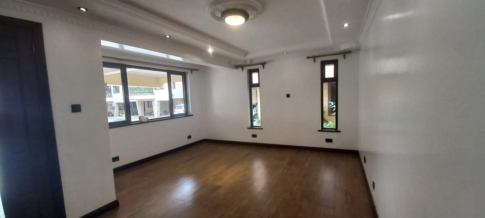 Spacious 4-Bedroom Triplex with Study & DSQ for Rent – Lavington
