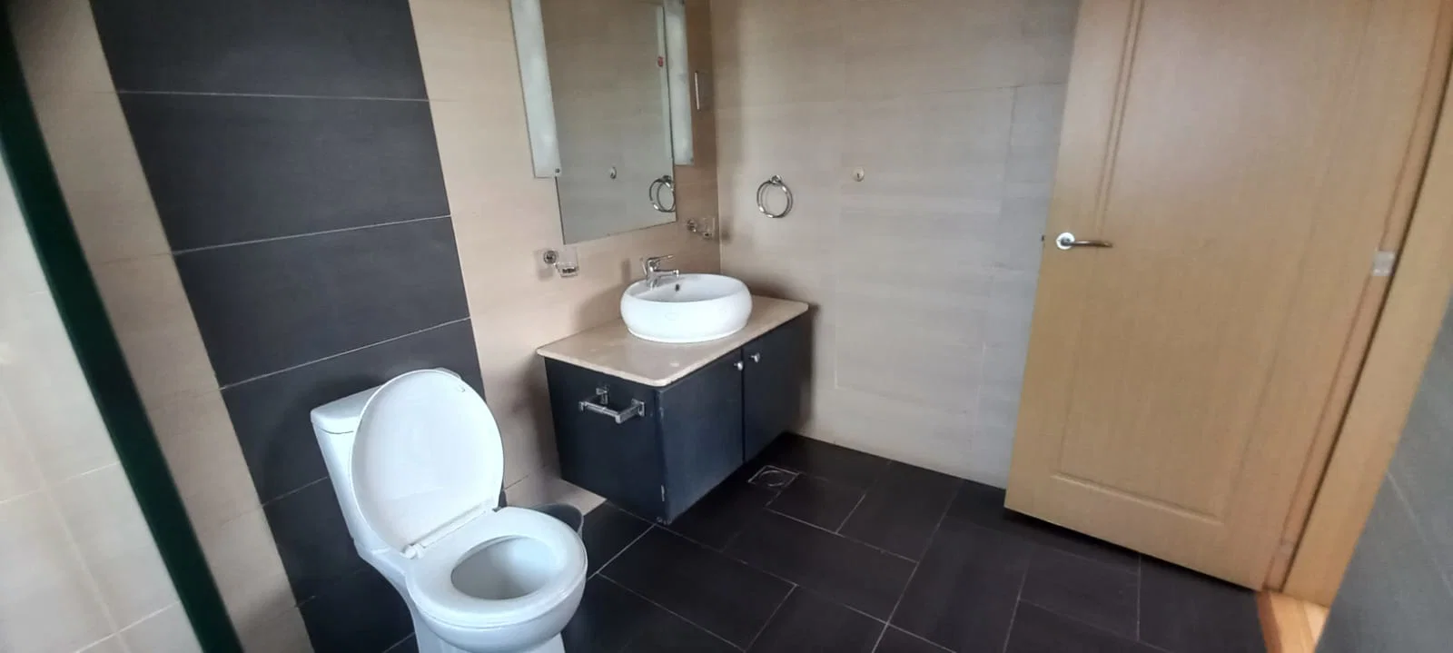 Spacious Furnished 2-BEDROOM Apartment For Rent – Westlands