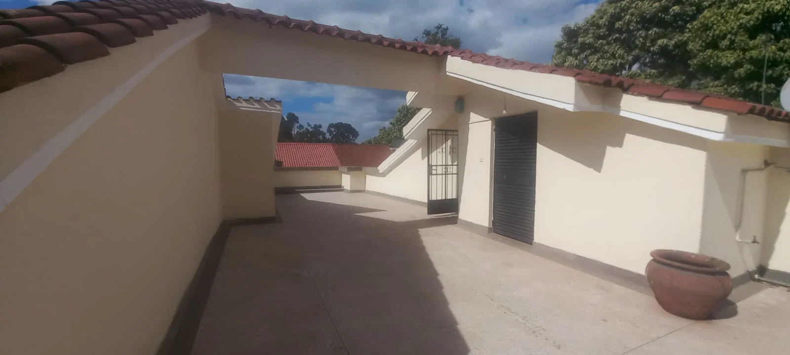 Spacious 3-BEDROOM Duplex + DSQ For Rent – Spring Valley, Westlands