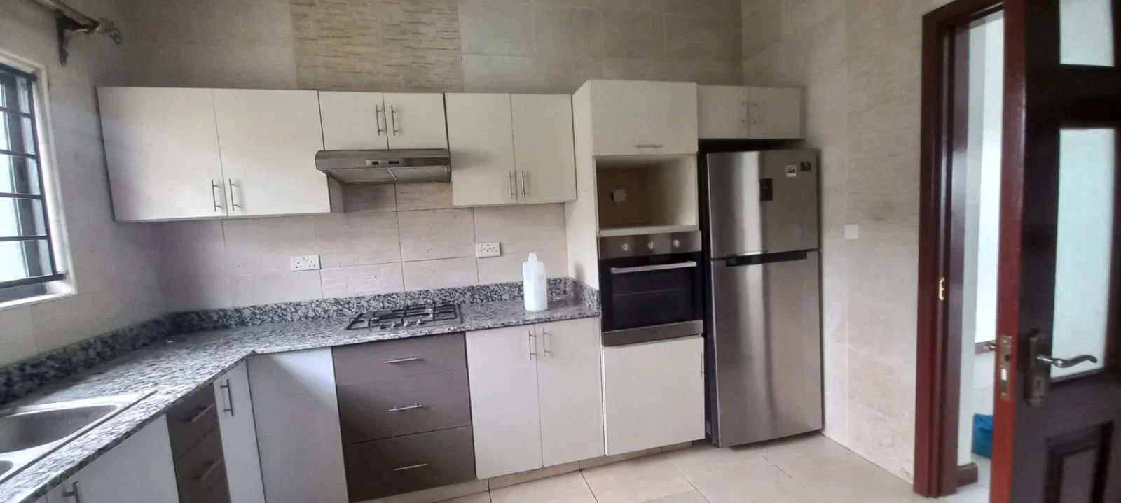 Spacious 3-BEDROOM Apartment For Rent – Westlands