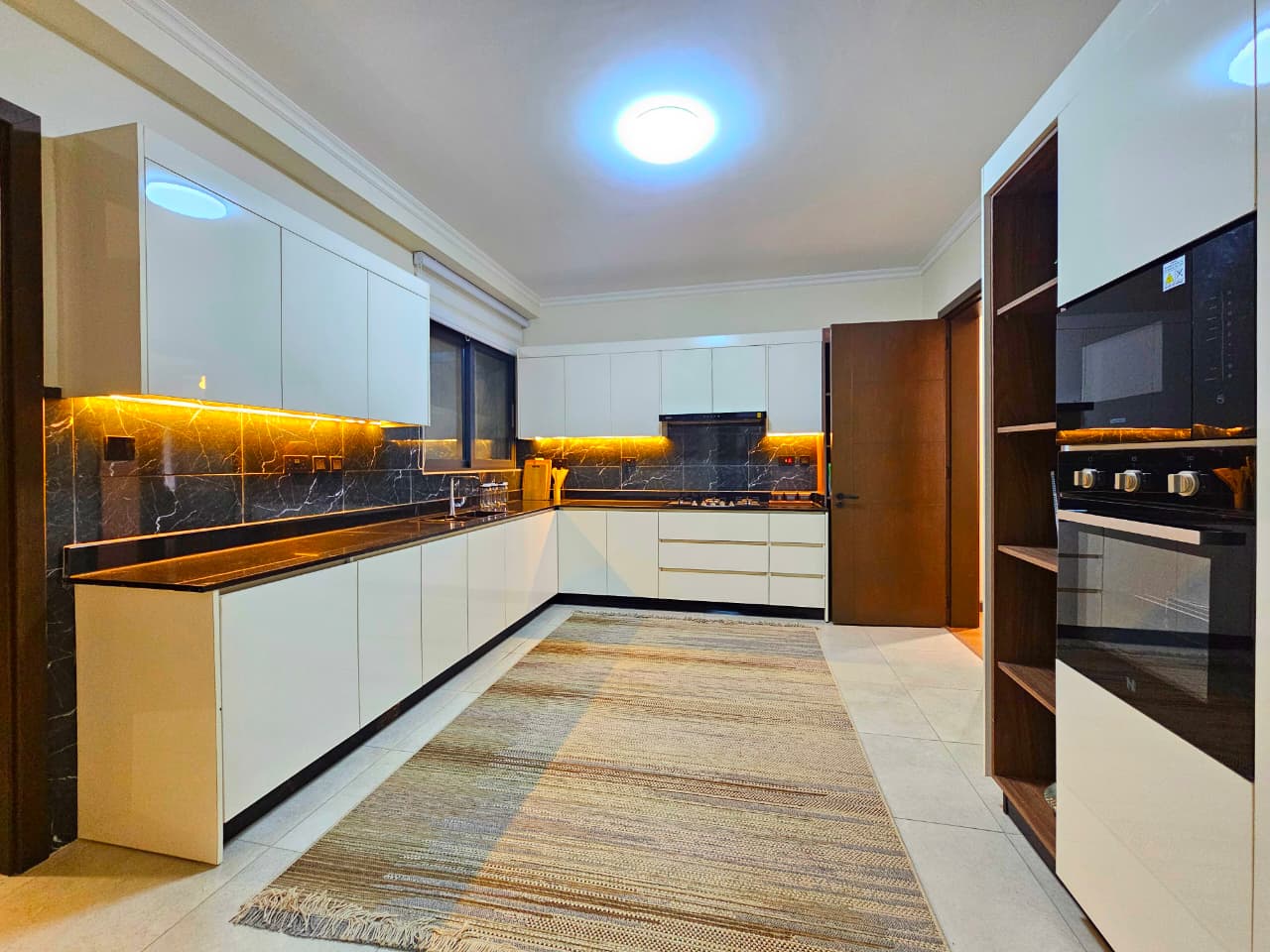 Luxury 4-Bedroom Apartment with DSQ for Sale in Kileleshwa