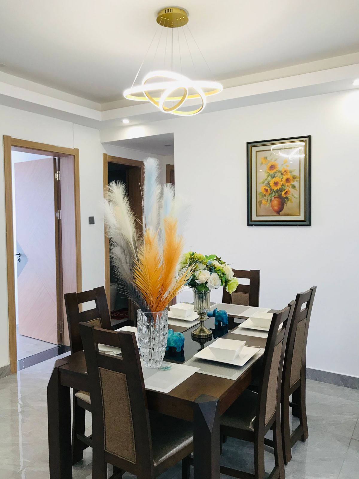 3 bedrooms unfurnished available to rent in Riverside