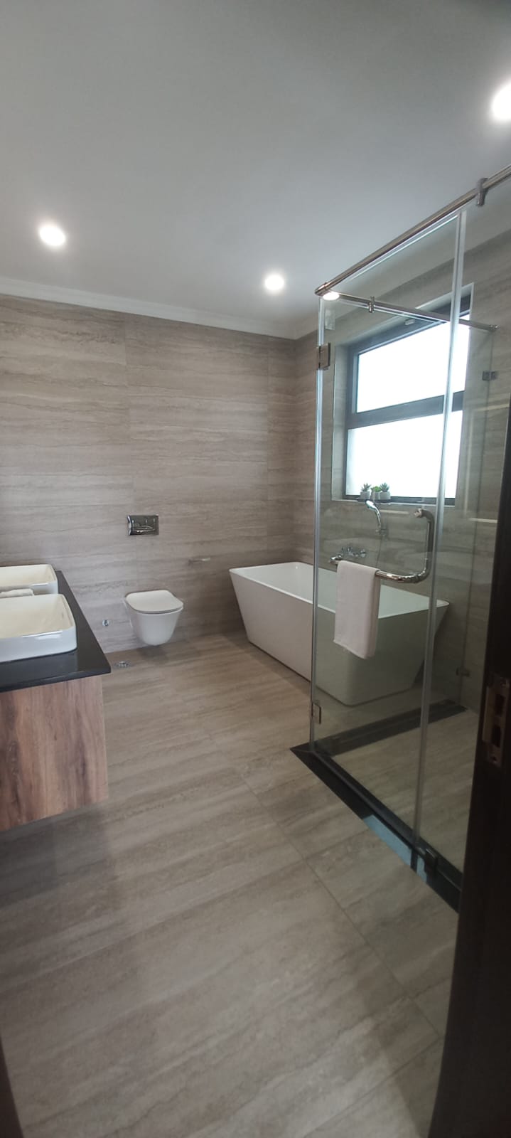 Luxury 4-Bedroom Apartment with DSQ for Sale in Kileleshwa