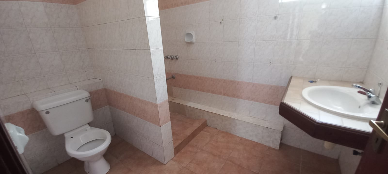 Spacious 4-BEDROOM Duplex For Rent – Westlands