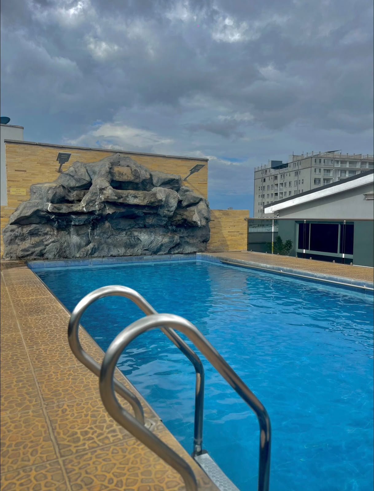 Furnished 2-Bedroom All-En-Suite Apartment for Rent – Kileleshwa