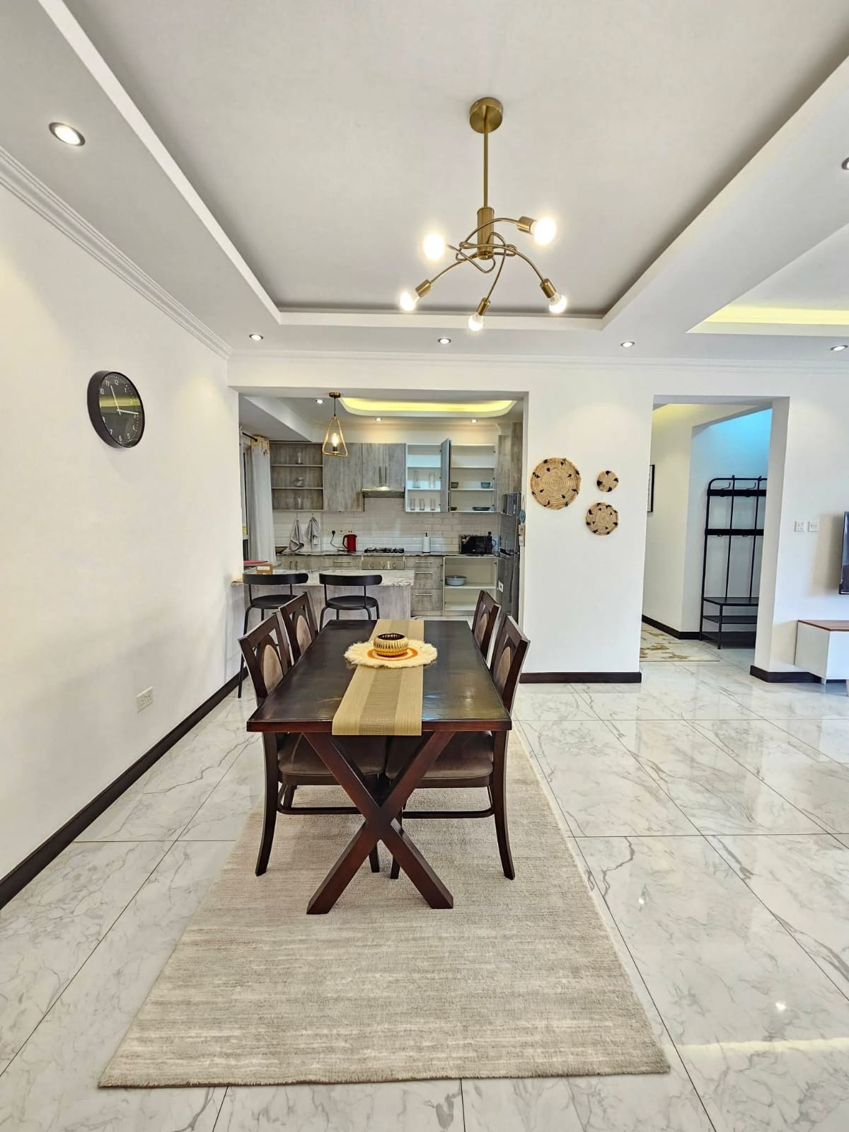 2-Bedroom Furnished Apartment for Rent – Brookside